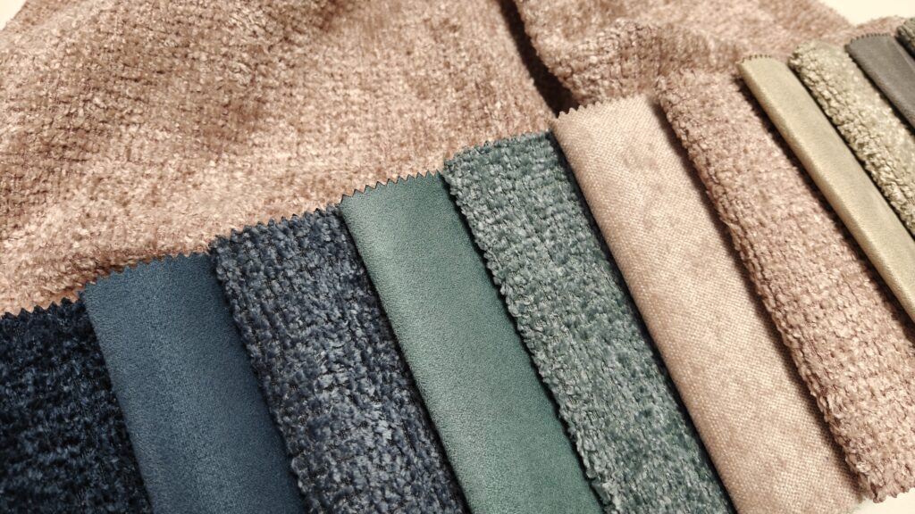 Buklé és bársony bútorszövet